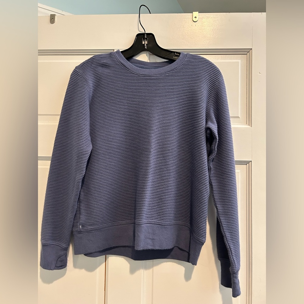 ATHLETA LONG SLEEVE TOP
